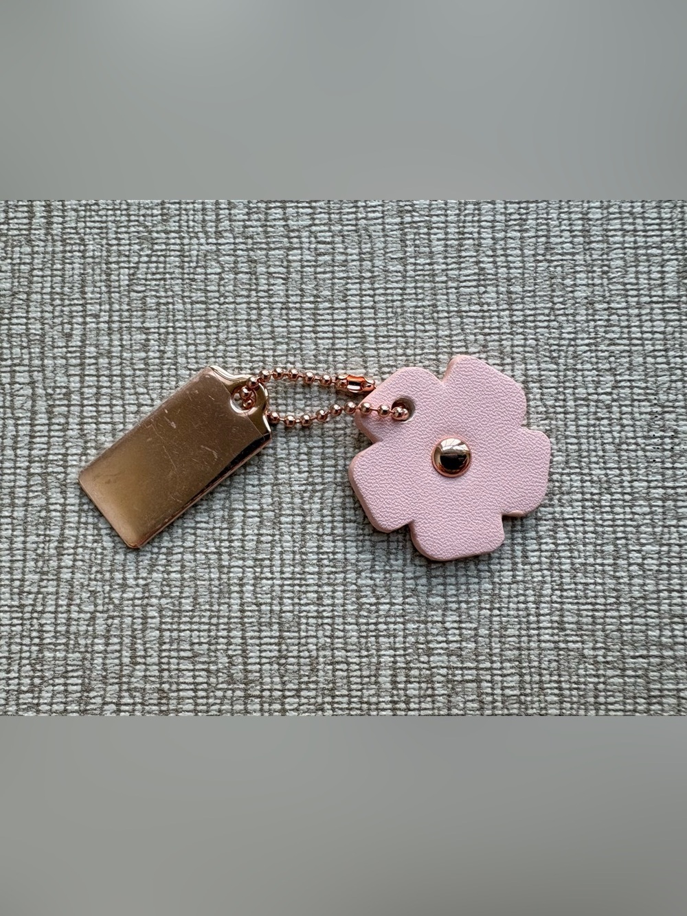 NWOT COACH Pink Leather Tea Rose Rose Gold Hang Tag Hangtag Mini Bag Charm Fob - Picture 2 of 3
